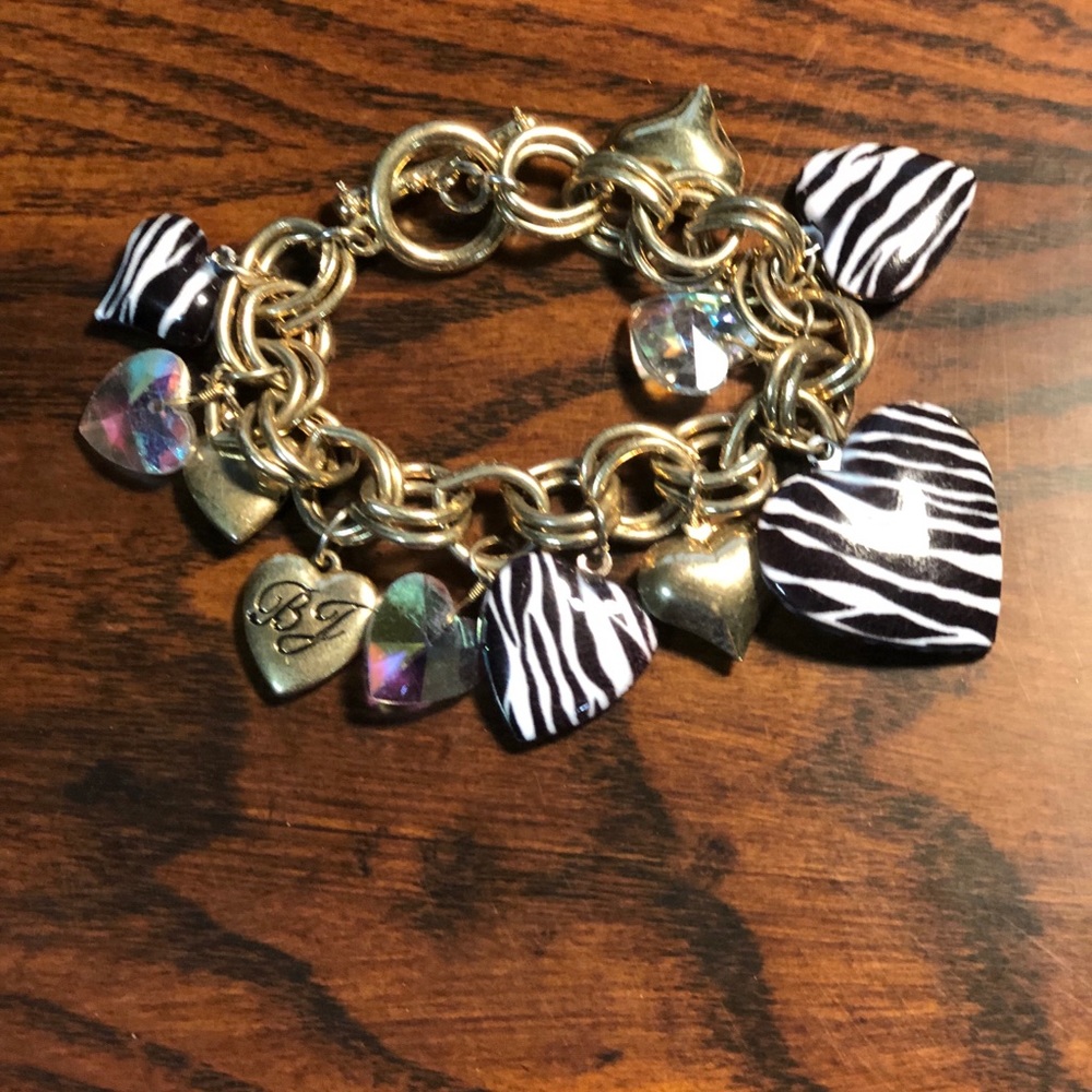 BETSEY JOHNSON bracelet